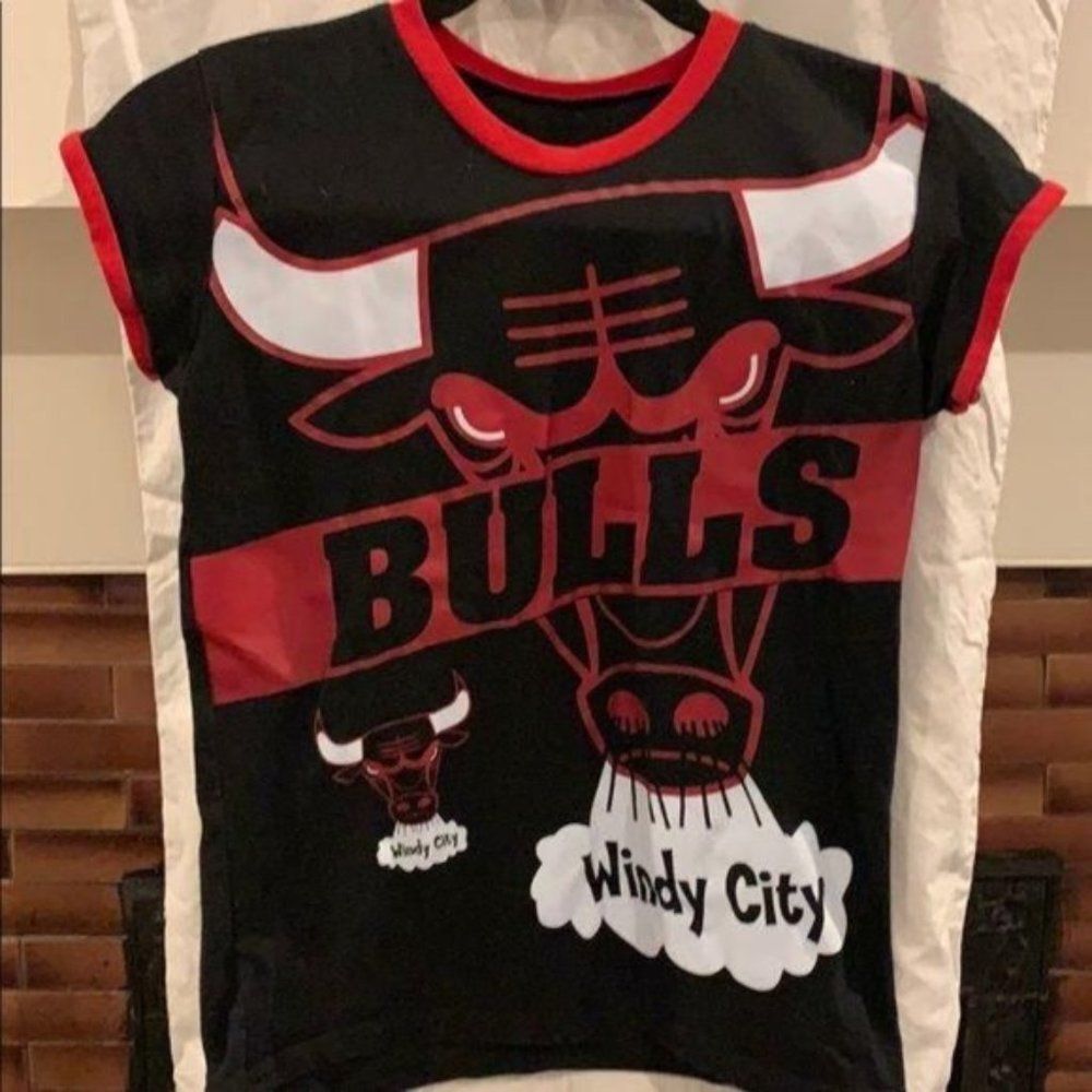Mighty Fine NBA Hardwood Classics Chicago Bulls Ringer T-Shirt Black Red Women S